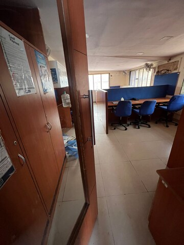 Furnished Amenities in  Office Space at Kandivali East – for Rent