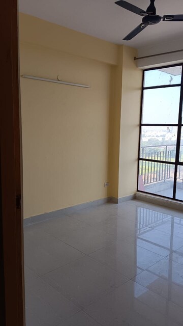 2 BHK Apartment For Rent in Signature Orchard Avenue 2 Sector 93 Gurgaon  8195547