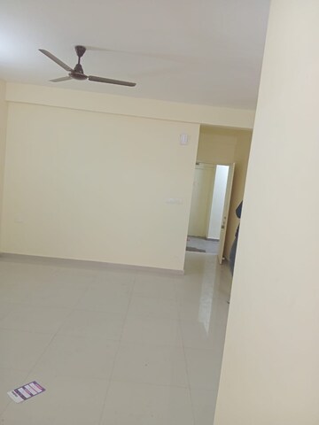 2 BHK Apartment For Rent in Pyramid Heights, Sector 85