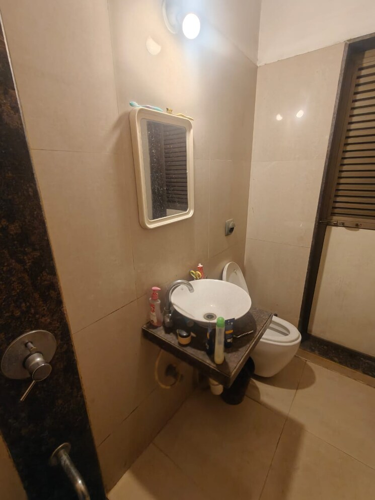 Master Bedroom, shanti-blessings 2 Bedroom 1000 Sq.Ft. Apartment In Ghansoli Navi Mumbai 8195637