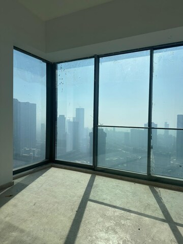 Room in 4 BHK Apartment at Rustomjee Crown, Prabhadevi – for Sale