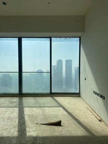 Room in 4 BHK Apartment at Rustomjee Crown, Prabhadevi – for Sale