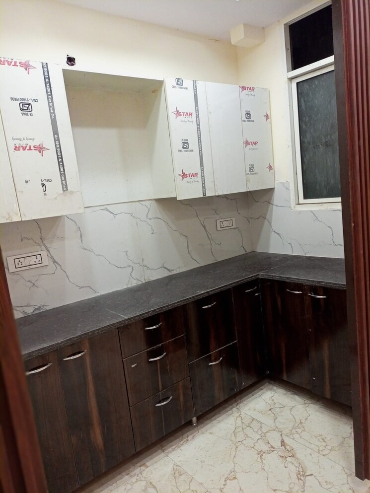 Kitchen, krishna-tower-noida 1 Bedroom 620 Sq.Ft. Builder Floor In Sector 73 Noida 8195650