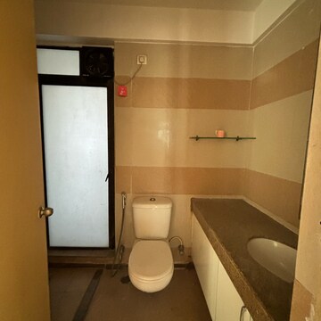 Bathroom in 3 BHK Apartment at Mahindra Splendour, Gkw Colony – for Sale