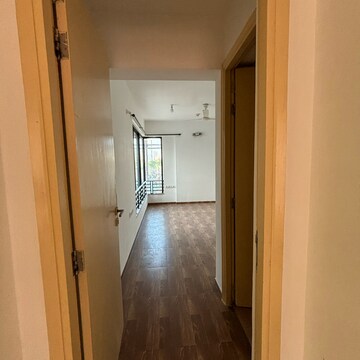 Building Lobby in 3 BHK Apartment at Mahindra Splendour, Gkw Colony – for Sale
