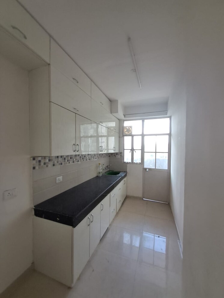 Kitchen, signature-global-solera-2 2 Bedroom 577 Sq.Ft. Apartment In Sector 107 Gurgaon 8195707