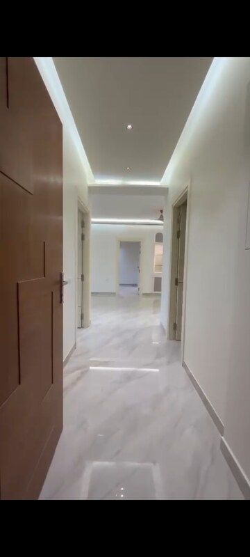 Building Lobby in 4 BHK Builder Floor at Sector 84 – for Sale