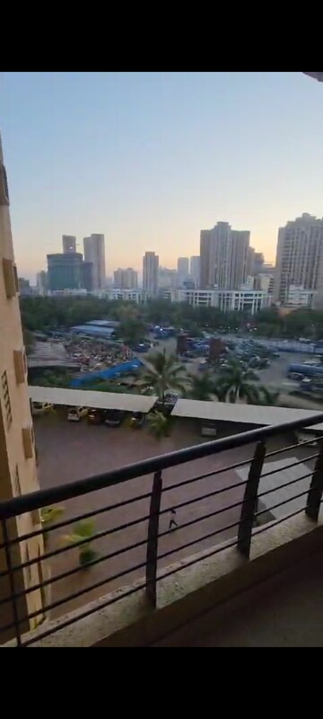 Swimming Pool in 2 BHK Apartment at Mantri Park, Goregaon East – for Rent