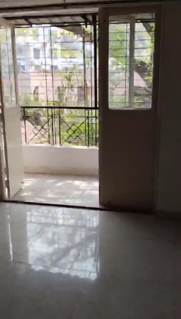 Room in 2 BHK Apartment at Kothrud – for Rent