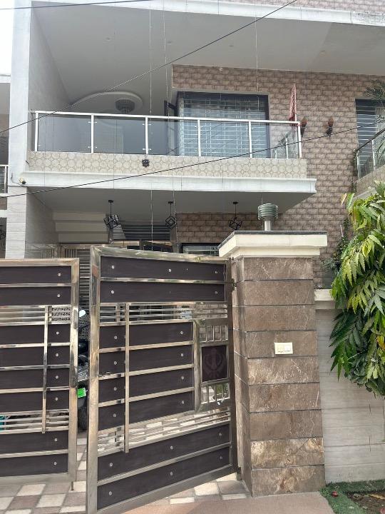 4 BHK + Pooja Room 1720 Sq.Ft. Independent House in Milton Tower