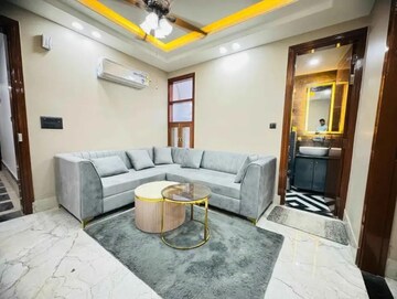 2 BHK Builder Floor For Rent in Saket