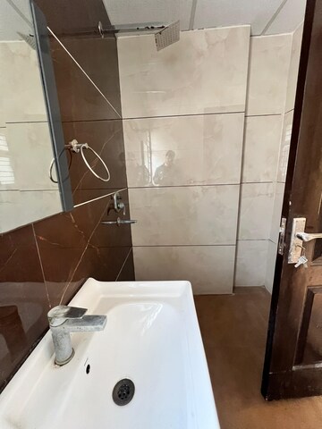 Bathroom in 3 BHK Apartment at Amrapali Princely Estate, Sector 76 – for Rent