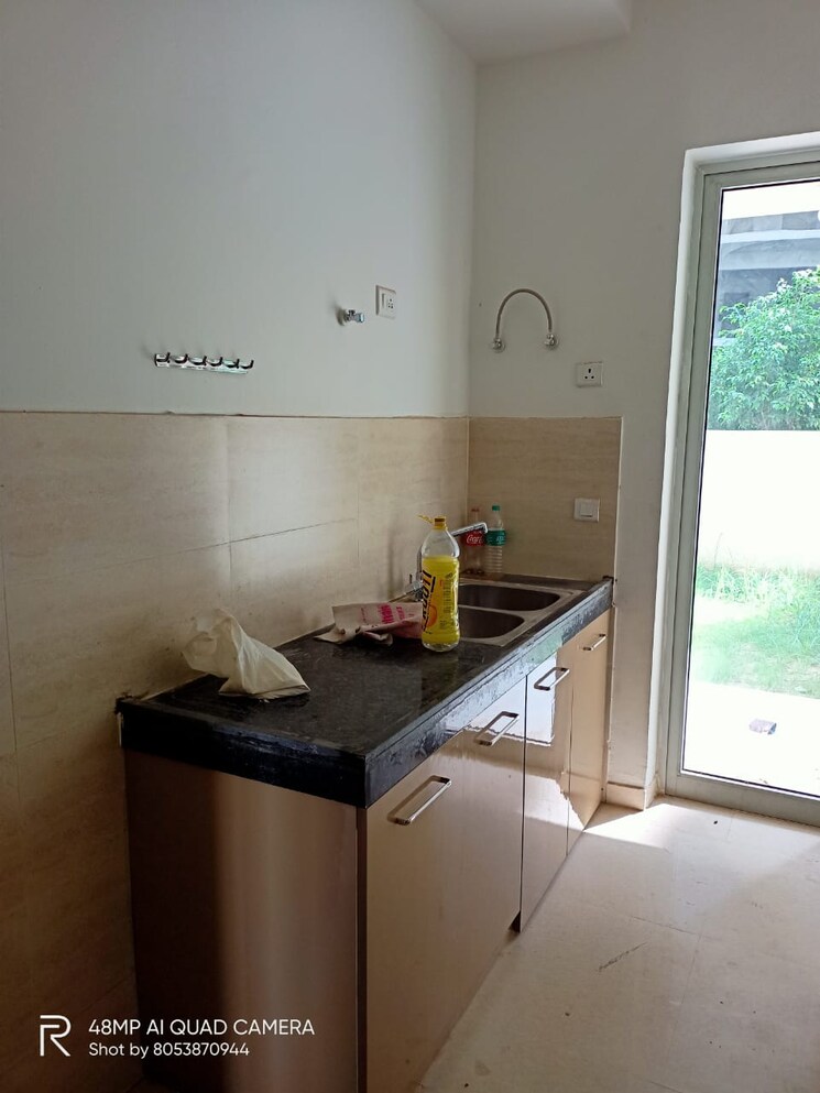 Kitchen, vatika-signature-villas 3.5 Bedroom 3000 Sq.Ft. Villa In Sector 82 Gurgaon 8195810