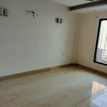 Room in 3.5 BHK Builder Floor at M3M Soulitude, Sector 89 – for Sale