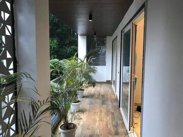 Balcony in 4 BHK Apartment at DLF Belvedere Towers, Sector 24 – for Rent