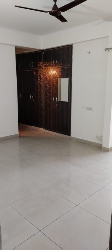 Room in 2 BHK Apartment at Mahagun Mywoods III, Sector 16c Greater Noida – for Sale