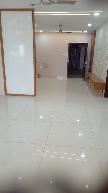 Room in 3 BHK Apartment at Lansum Eden Gardens, Kondapur – for Rent