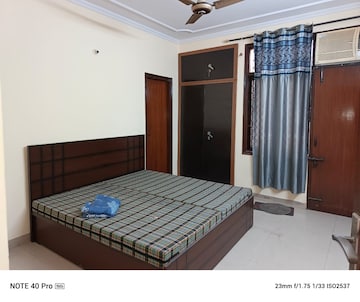 Bedroom in 4 BHK Builder Floor at Ardee City, Sector 52 – for Rent
