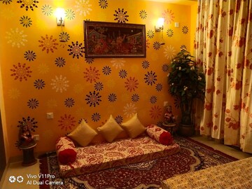 Living Room in 3 BHK Builder Floor at Saurabh Niwas, Sector 40 – for Rent