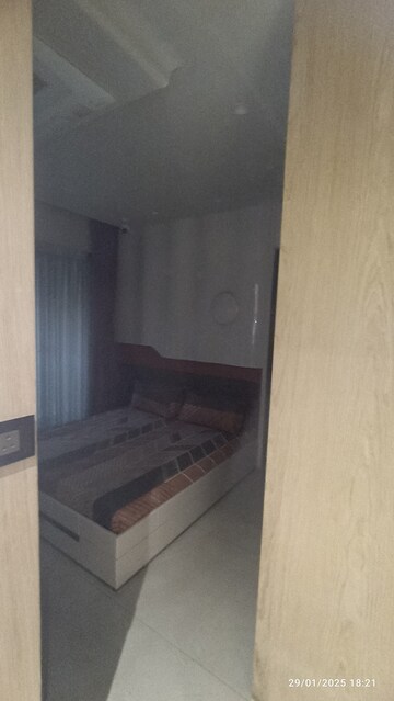 Furnished Amenities in 1 BHK Apartment at Unique Ivana, Mira Road – for Rent