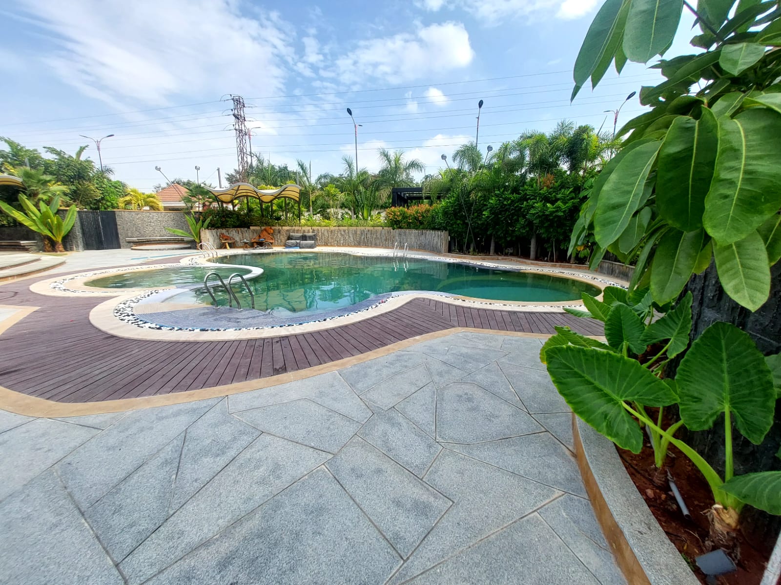 Plot For Sale in Indraprastha 