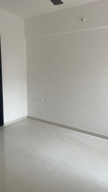 Room in 2 BHK Apartment at Bhaktamar Residency, Wadgaon Sheri – for Rent