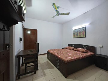 Bedroom in 2 BHK Apartment at Ansal Sushant Estate, Sector 52 – for Rent