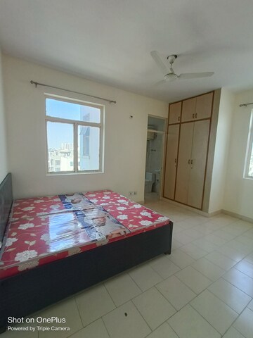 Bedroom in 2 BHK Apartment at Maple Heights, Sector 43 – for Rent