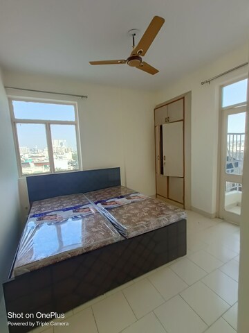 Bedroom in 2 BHK Apartment at Maple Heights, Sector 43 – for Rent