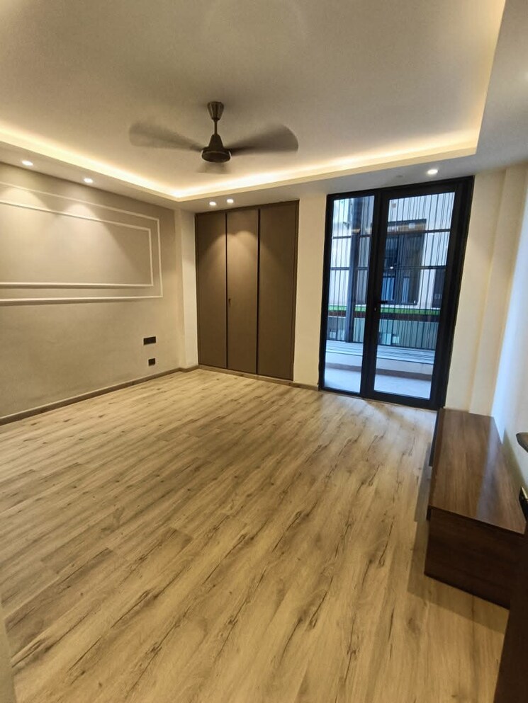 Room, sector 49 3.5 Bedroom 1744 Sq.Ft. Builder Floor In Sector 49 Faridabad 8195976