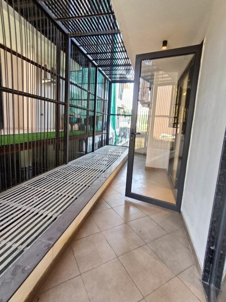 Balcony, sector 49 3.5 Bedroom 1744 Sq.Ft. Builder Floor In Sector 49 Faridabad 8195976