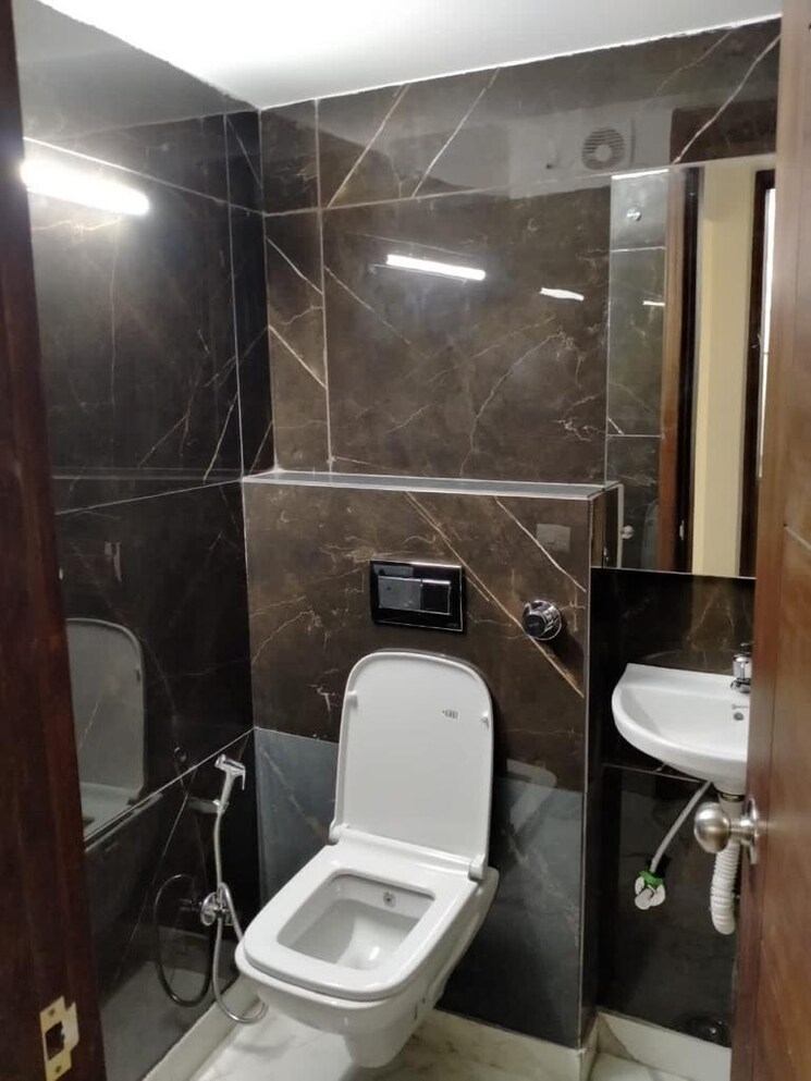 Master Bedroom, safdarjung enclave 3 Bedroom 1550 Sq.Ft. Builder Floor In Safdarjung Enclave Delhi 8196015