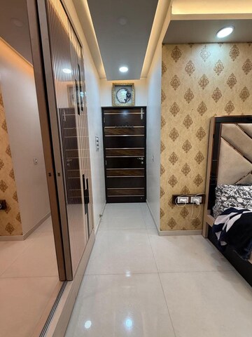 Furnished Amenities in 2 BHK Apartment at Rustomjee Urbania, Majiwada – for Sale