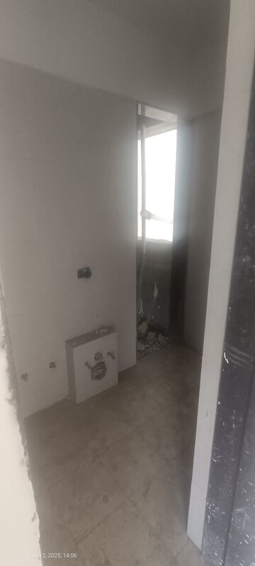 Room in 2 BHK Apartment at Vihang Valley Phase 3, Kasarvadavali – for Sale