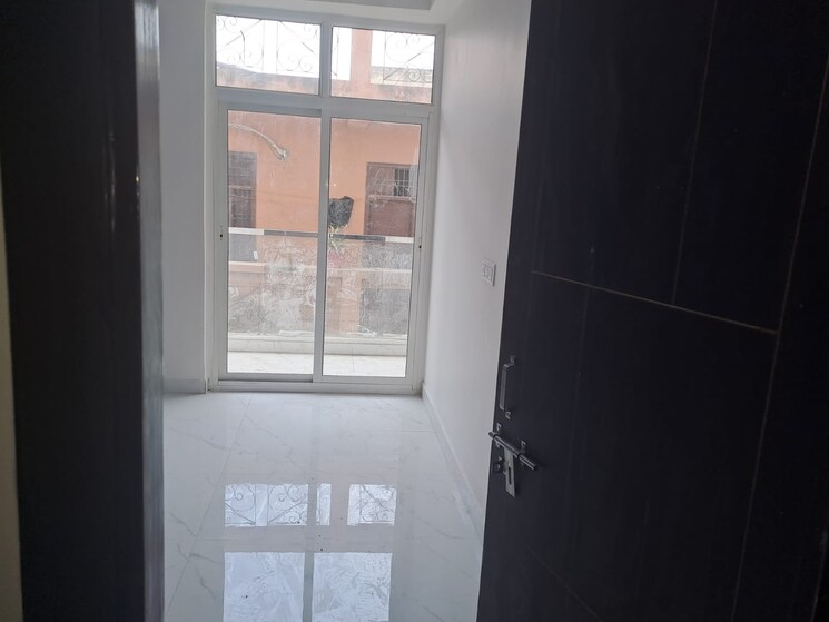 Master Bedroom, sector 73 3 Bedroom 1280 Sq.Ft. Builder Floor In Sector 73 Noida 8196045