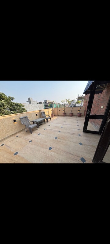 Parking in 2 BHK Builder Floor at Greater Kailash I – for Rent