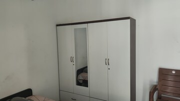 Furnished Amenities in 2 BHK Apartment at Manikonda – for Rent