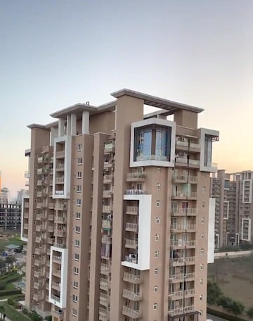 3 BHK Apartment For Rent in Emaar Palm Gardens Sector 83 Gurgaon  8196107