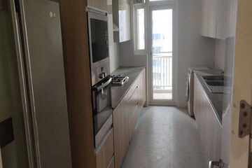 Kitchen in 4 BHK Apartment at DLF The Belaire, Sector 54 – for Rent