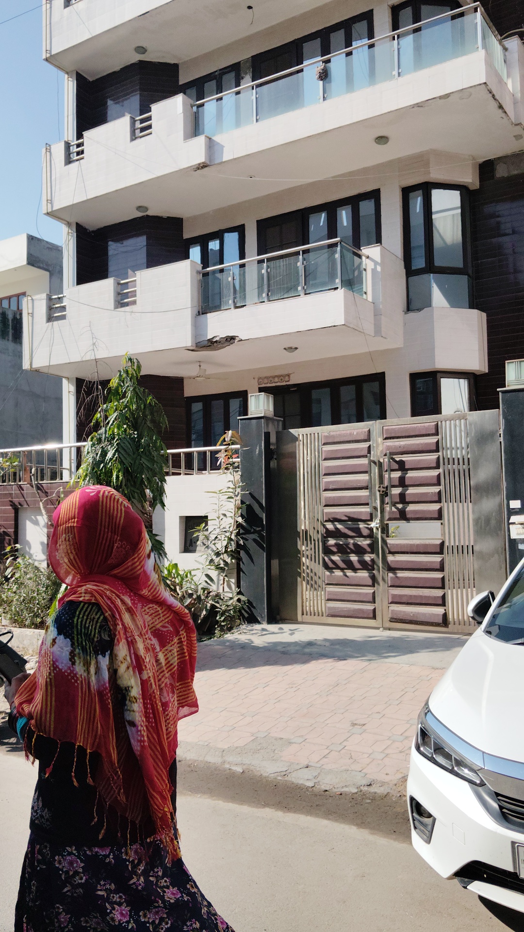 6 BHK Independent House For Sale in Sector 12