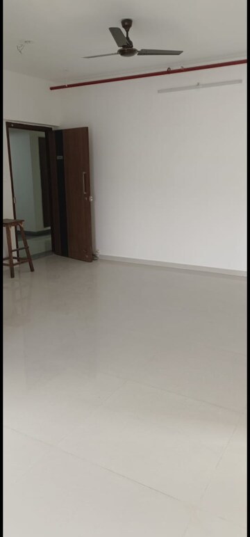 Room in 2 BHK Apartment at Mayfair The View, Vikhroli West – for Rent