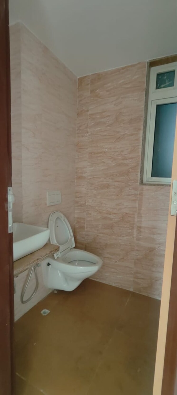 Bathroom, ekta-tripolis 3 Bedroom 1500 Sq.Ft. Apartment In Goregaon West Mumbai 8196315