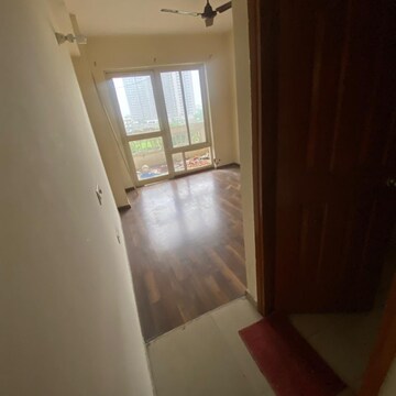 Room in 3.5 BHK Apartment at Piedmont Taksila Heights, Sector 37c – for Sale