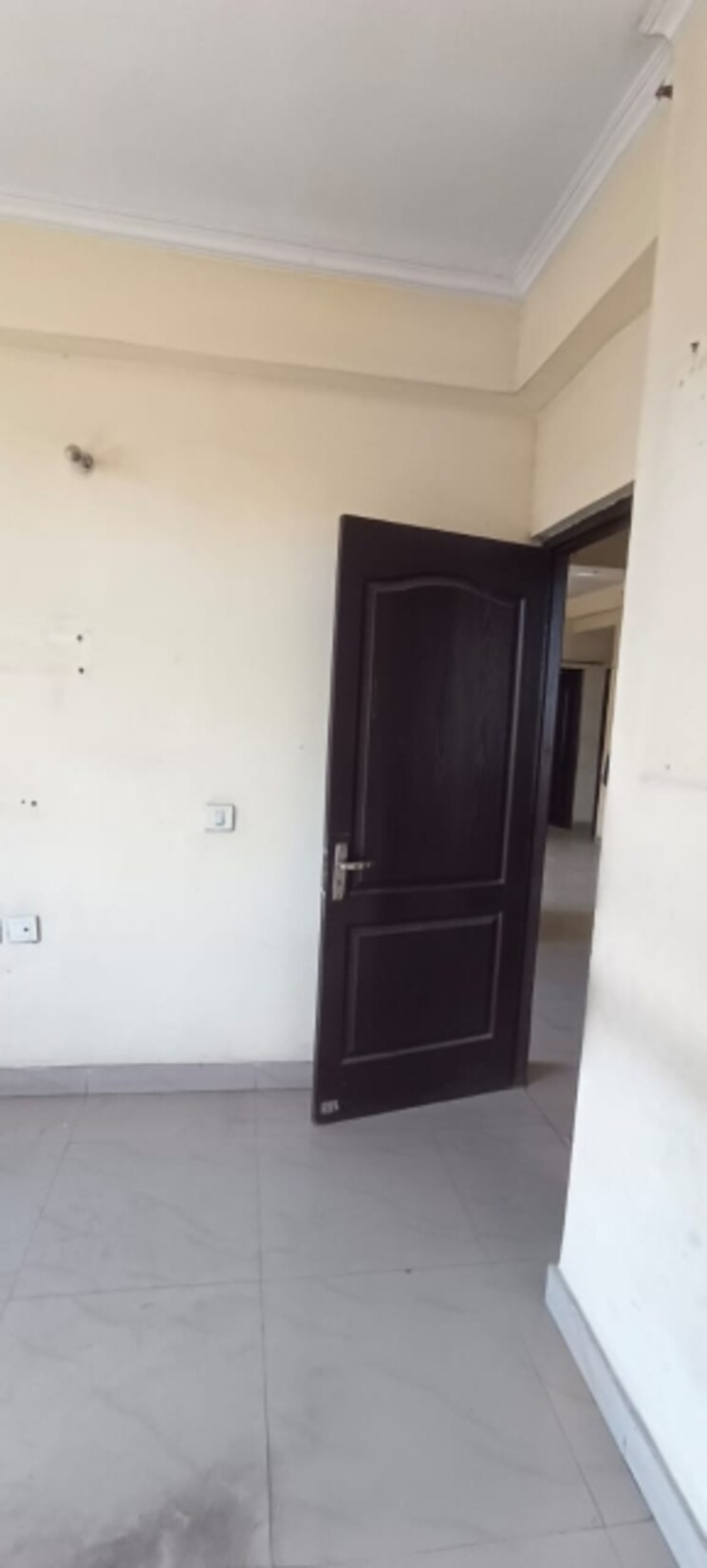 Room, dundahera 3 Bedroom 1675 Sq.Ft. Apartment In Dundahera Ghaziabad 8196351