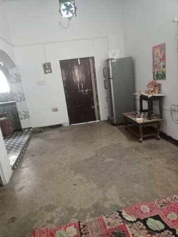 Living Room in 2 BHK Independent House at Aliganj – for Rent