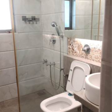 Bathroom in 4 BHK Apartment at Malad West – for Rent