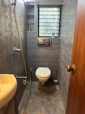 Bathroom in 3 BHK Apartment at Rizvi Danda, Carter Road – for Rent