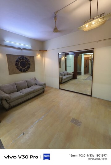 Room in 1 BHK Apartment at Olive Apartment Santacruz, Santacruz East – for Rent