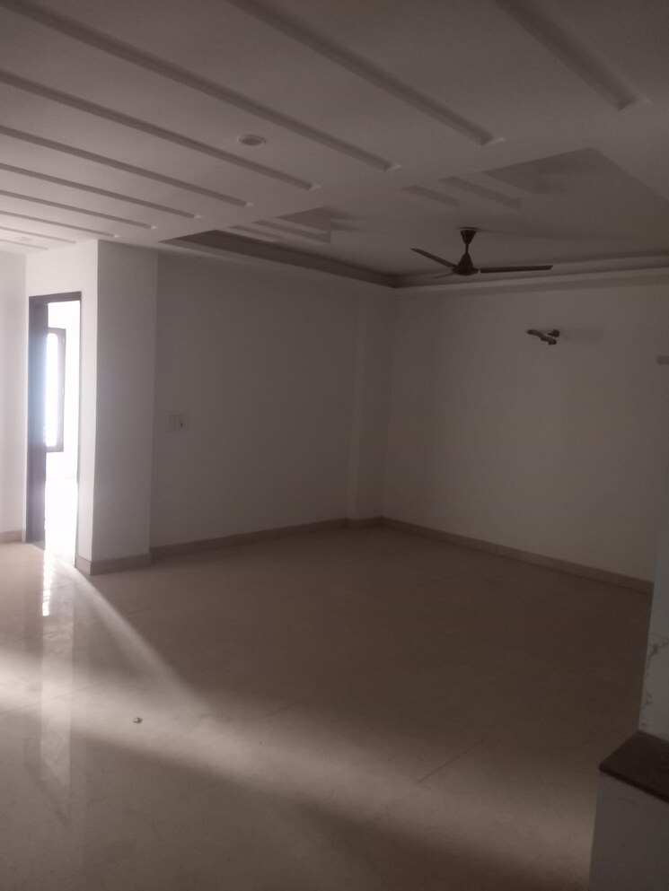 Room, parklands 3 Bedroom 250 Sq.Ft. Builder Floor In Sector 85 Faridabad 8196497