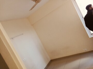 Furnished Amenities in 2 BHK Apartment at Wave Dream Homes, Wave City – for Rent